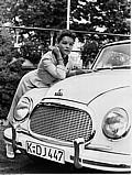 Schauspielerin Romy Schneider mit einem DKW 3=6 F 93, Baujahr 1957